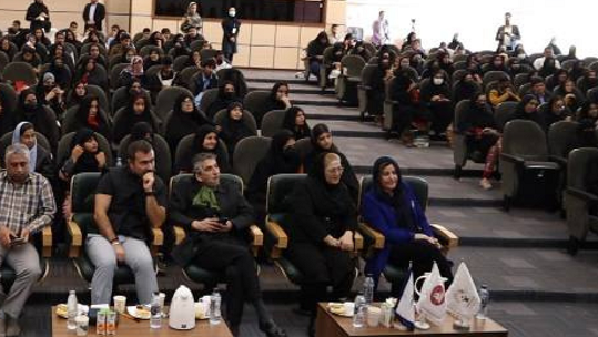دفتر مرکزی-پنجمین همایش بزرگ توسعه توانمندی های فردی و اجتماعی برگزار شد
