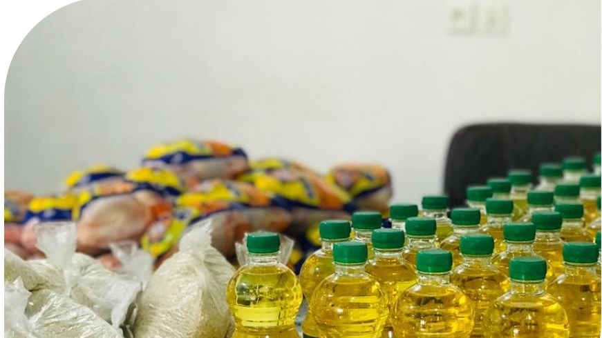 اخبار-توزیع مواد غذای بین خانواده ها درشهر اروند