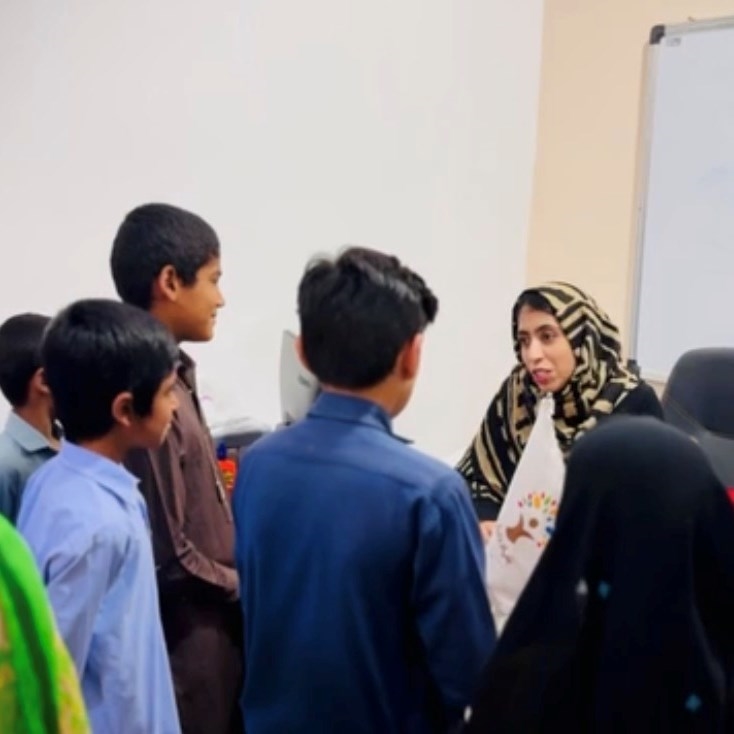 اخبار-برگزاری جلسات حمایت مشاوره‌ای و تحصیلی بورسیه‌ها در شرایط بحران و جنگ اسفند ماه ۱۴۰۴